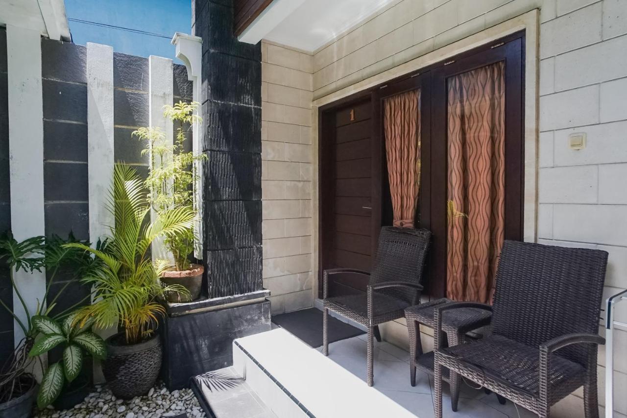 Denays Guesthouse Jimbaran 外观 照片