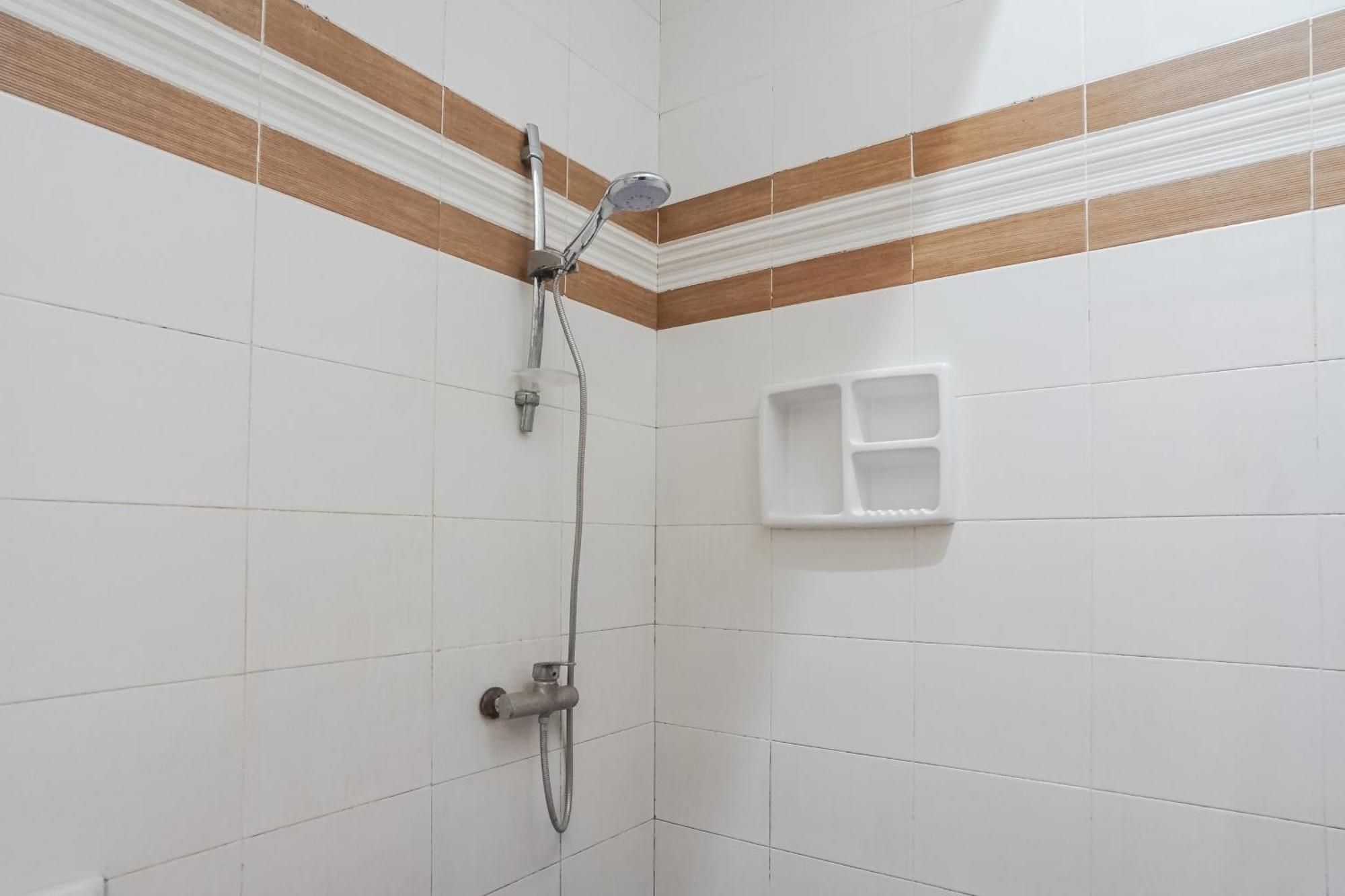 Denays Guesthouse Jimbaran 外观 照片