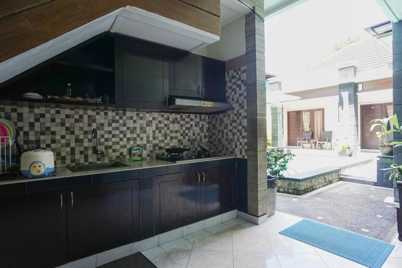 Denays Guesthouse Jimbaran 外观 照片