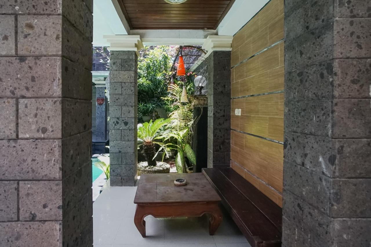 Denays Guesthouse Jimbaran 外观 照片